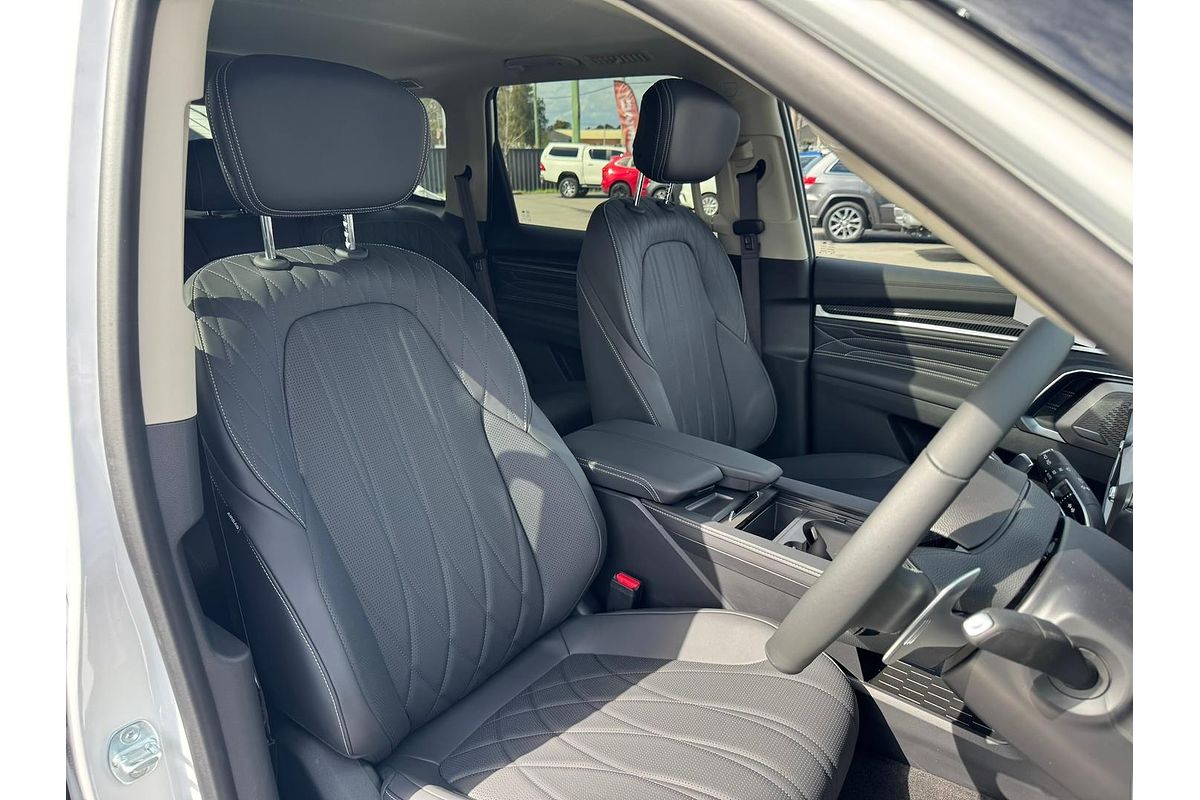 2025 LDV D90 Executive SV9A