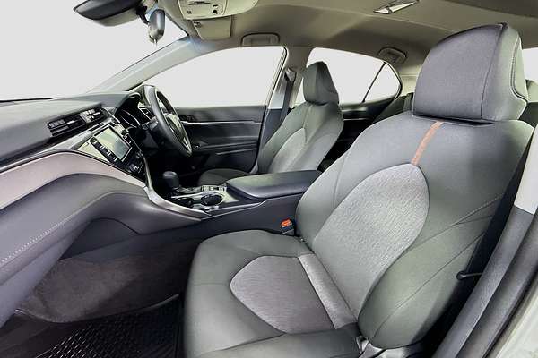 2020 Toyota Camry Ascent AXVH71R