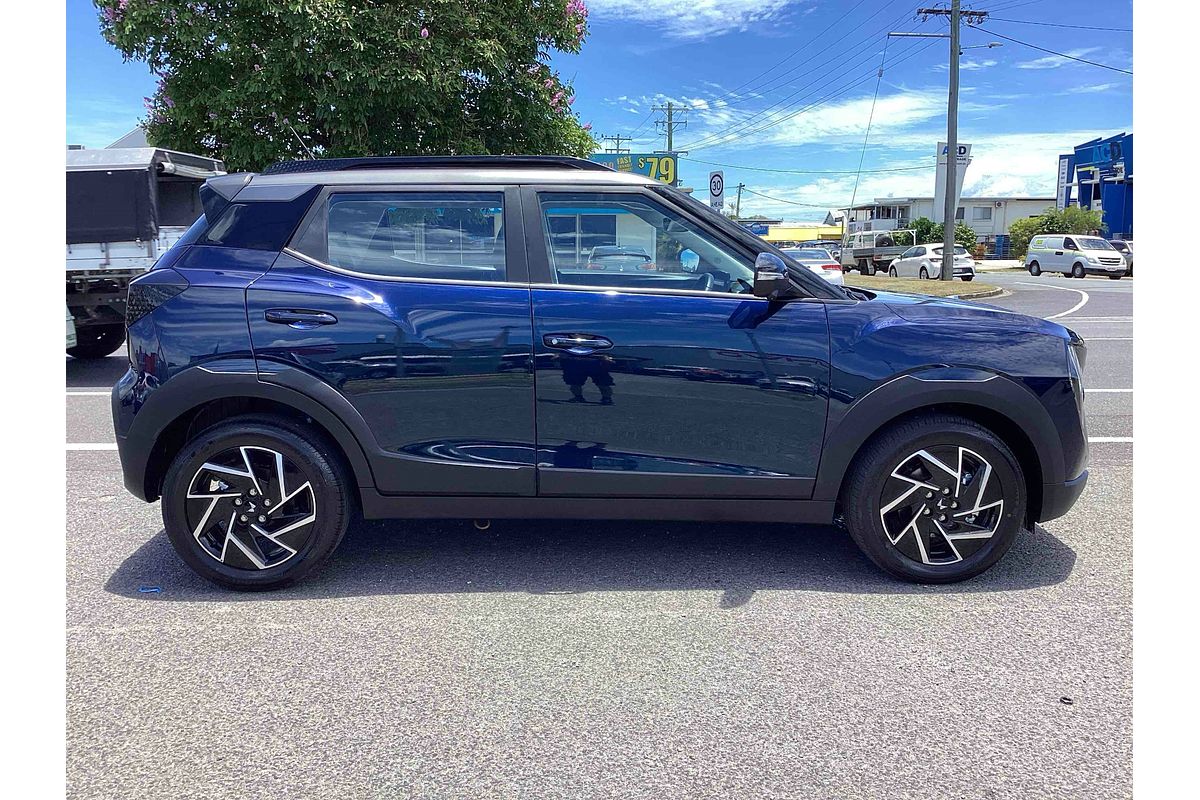 2025 Mahindra XUV3XO AX7L