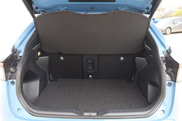 2025 Toyota Yaris Cross Urban MXPJ10R