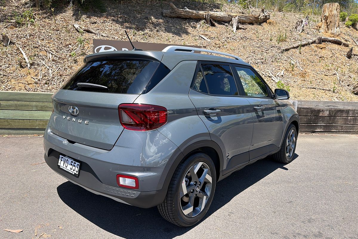 2025 Hyundai Venue Elite QX.V5
