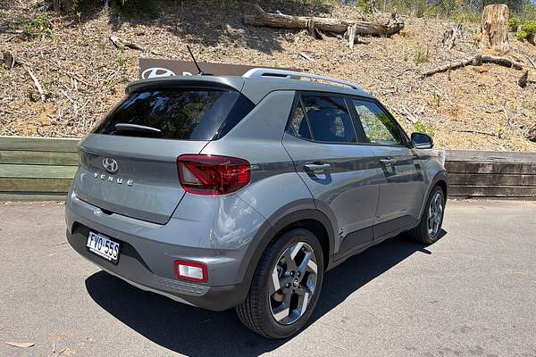 2025 Hyundai Venue Elite QX.V5