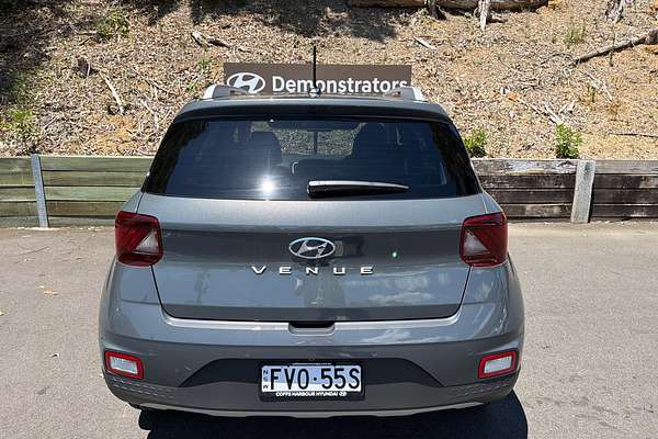 2025 Hyundai Venue Elite QX.V5