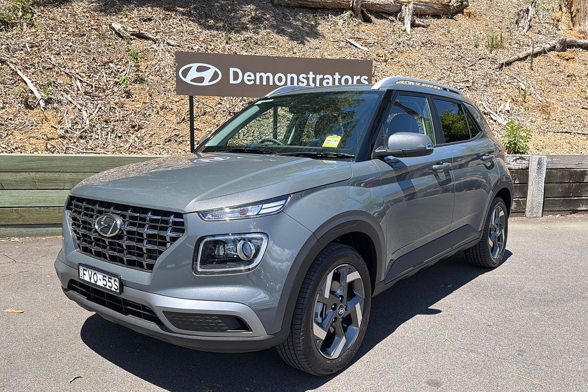 2025 Hyundai Venue Elite QX.V5