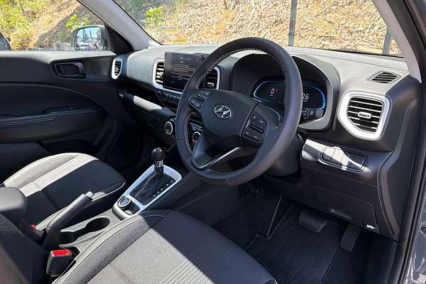 2025 Hyundai Venue Elite QX.V5