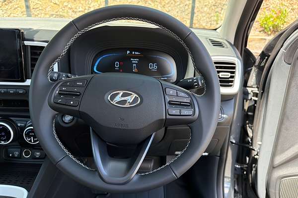 2025 Hyundai Venue Elite QX.V5