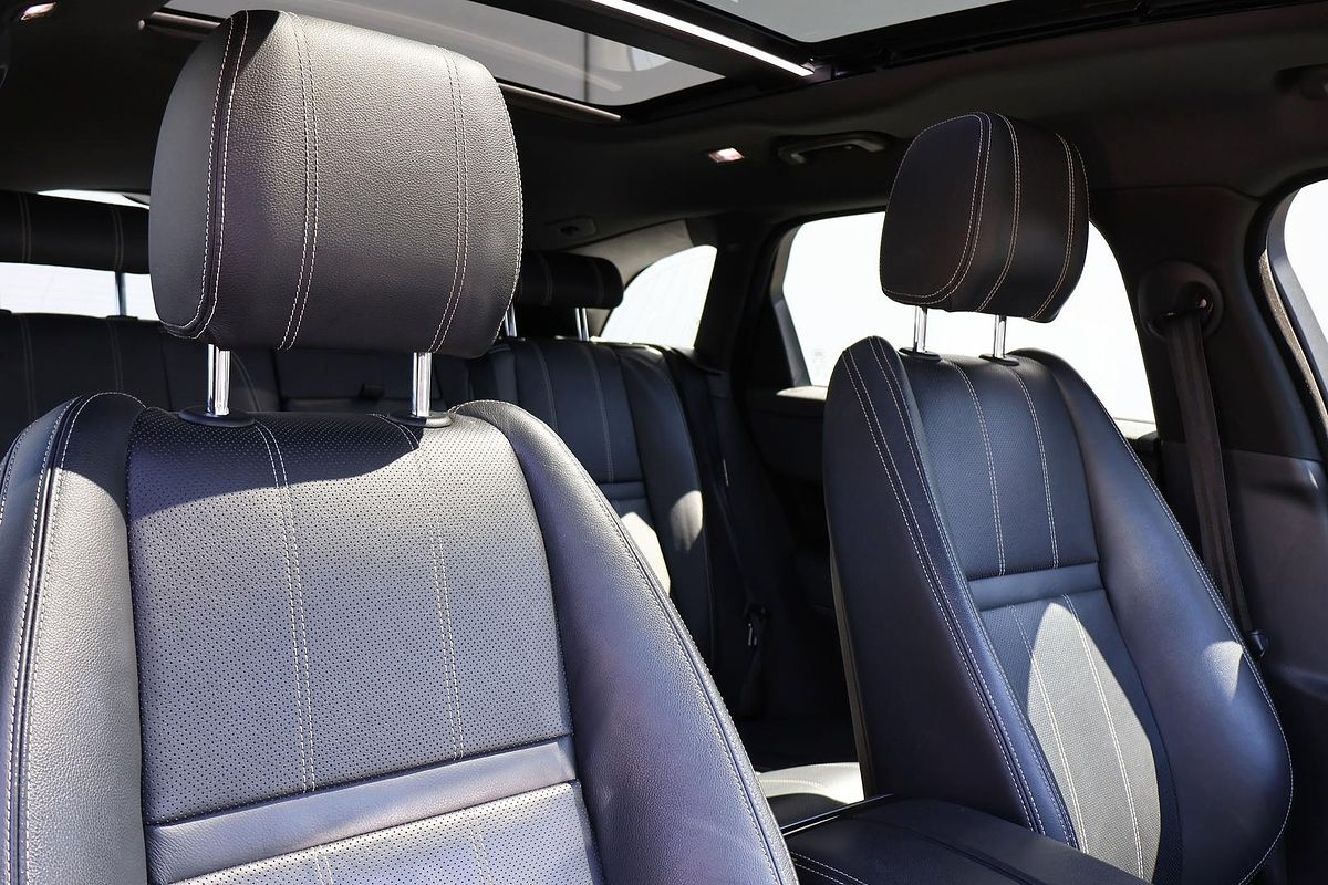 2018 Land Rover Range Rover Velar D240 SE L560