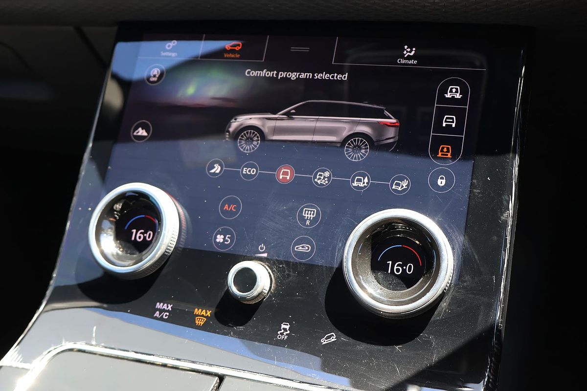 2018 Land Rover Range Rover Velar D240 SE L560