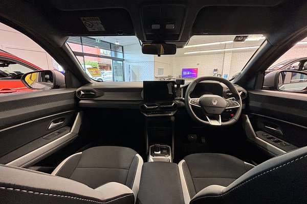 2025 Renault Duster Techno X1311