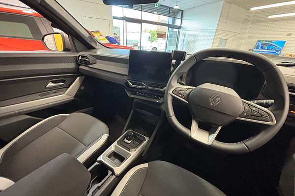 2025 Renault Duster Techno X1311