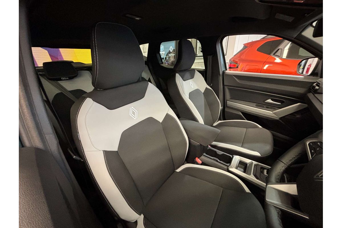 2025 Renault Duster Techno X1311