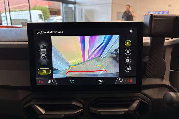 2025 Renault Duster Techno X1311