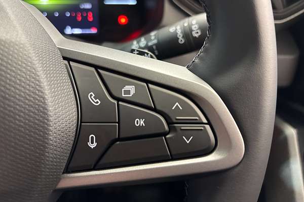 2025 Renault Duster Techno X1311