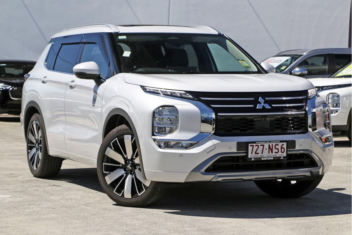 2025 Mitsubishi Outlander Exceed ZM