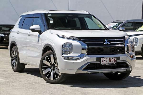 2025 Mitsubishi Outlander Exceed ZM