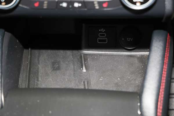 2022 Ford Escape ST-Line ZH