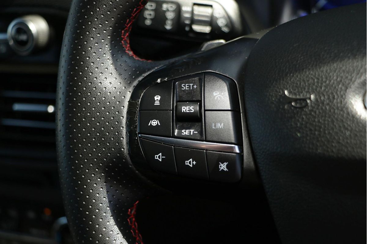 2022 Ford Escape ST-Line ZH