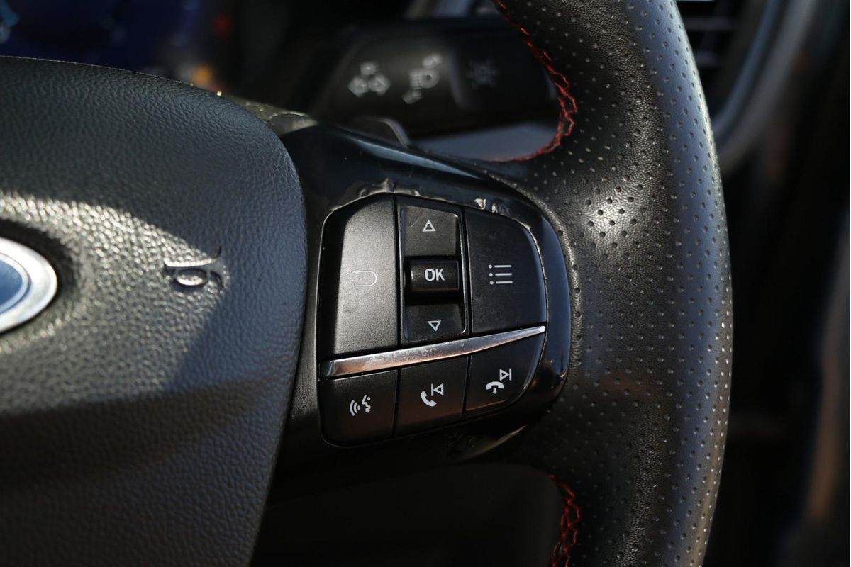 2022 Ford Escape ST-Line ZH