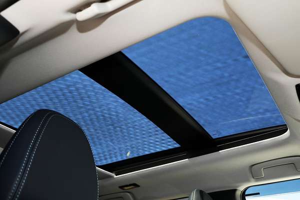 2025 Mitsubishi Outlander Exceed ZM