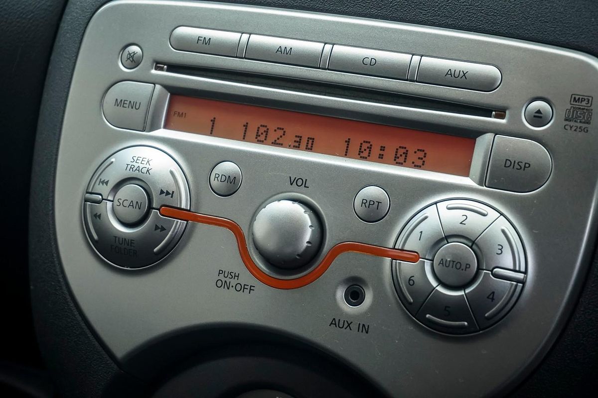 2014 Nissan Micra ST-L K13