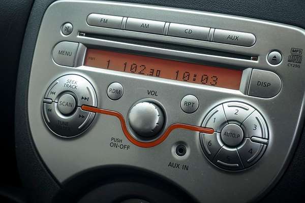 2014 Nissan Micra ST-L K13