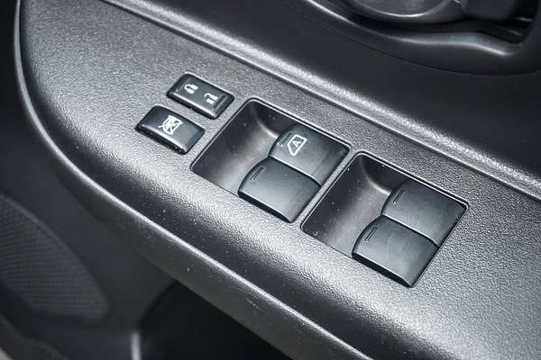 2014 Nissan Micra ST-L K13