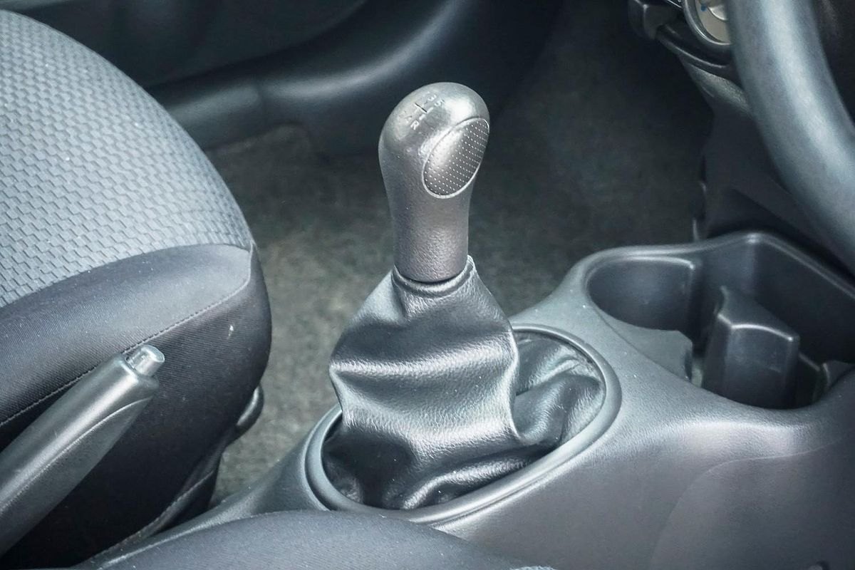 2014 Nissan Micra ST-L K13