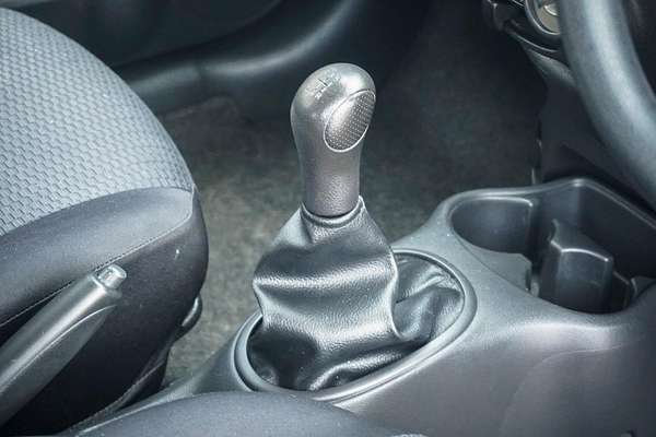 2014 Nissan Micra ST-L K13