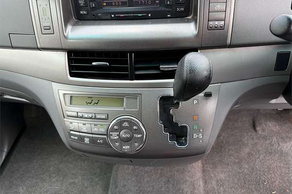 2012 Toyota Tarago GLX ACR50R