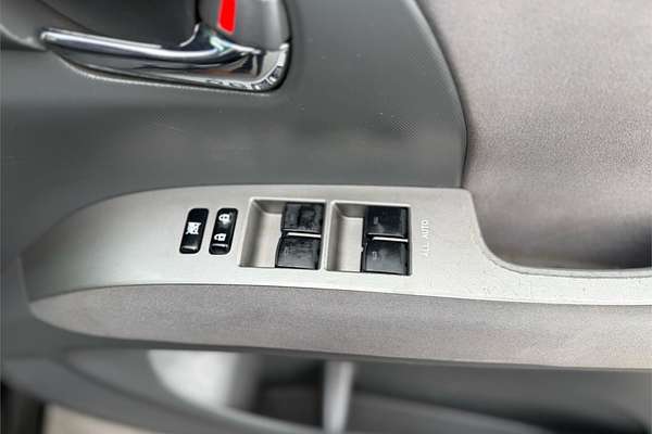 2012 Toyota Tarago GLX ACR50R