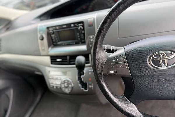 2012 Toyota Tarago GLX ACR50R