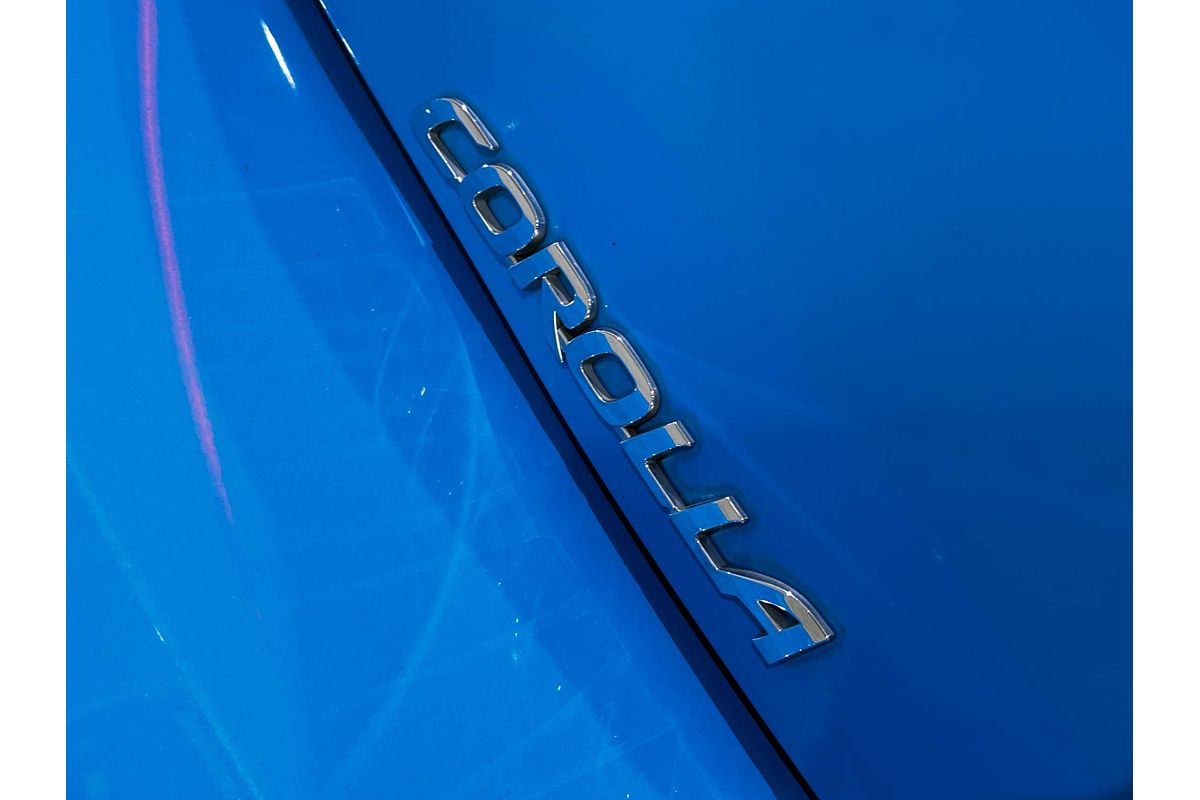 2019 Toyota Corolla ZR Hybrid ZWE211R