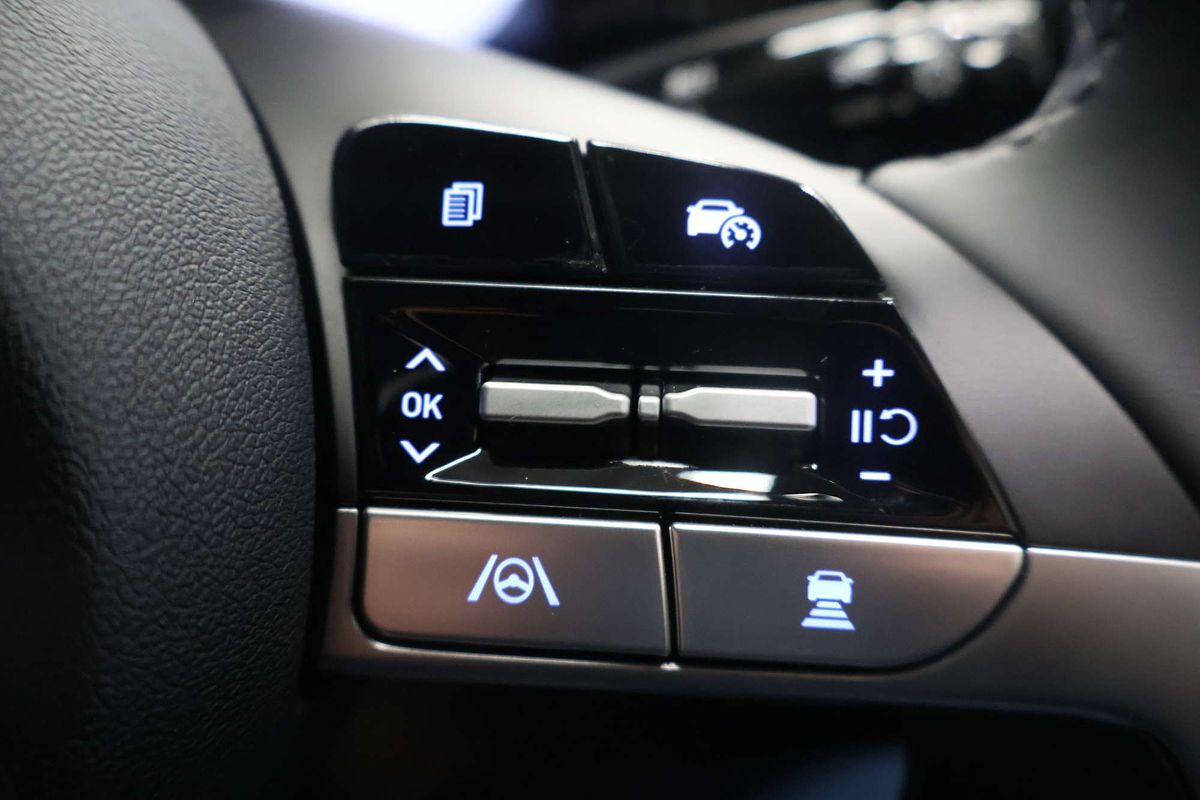 2025 Hyundai i30 Premium CN7.V2