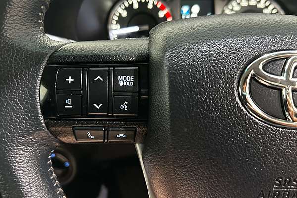 2021 Toyota Hilux SR5 GUN126R 4X4