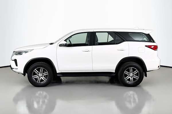 2025 Toyota Fortuner GX GUN156R
