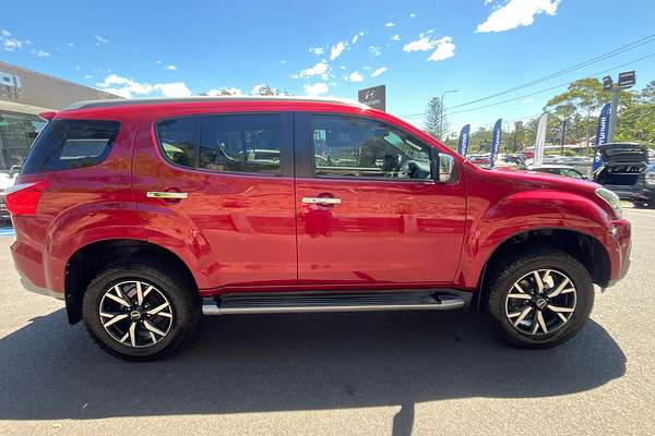 2021 Isuzu MU-X LS-T