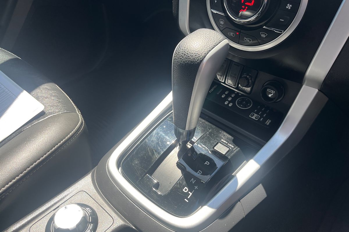 2021 Isuzu MU-X LS-T