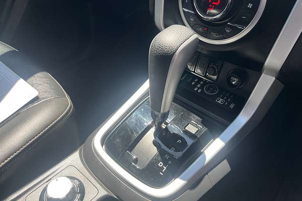 2021 Isuzu MU-X LS-T