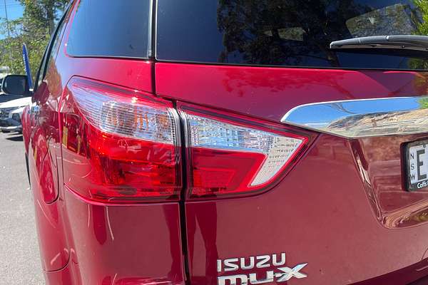 2021 Isuzu MU-X LS-T