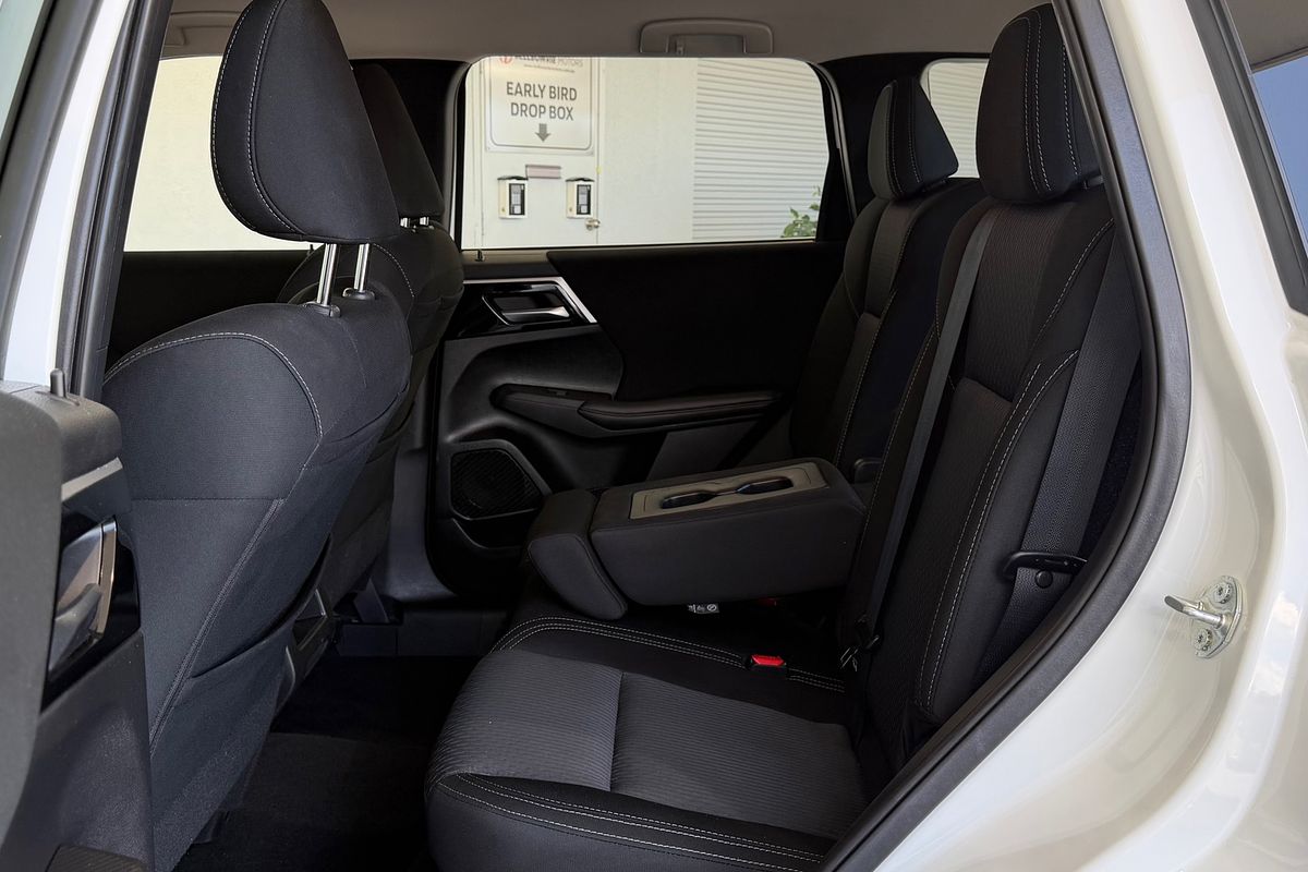 2024 Mitsubishi Outlander ES 7 SEAT (2WD) ZM MY24