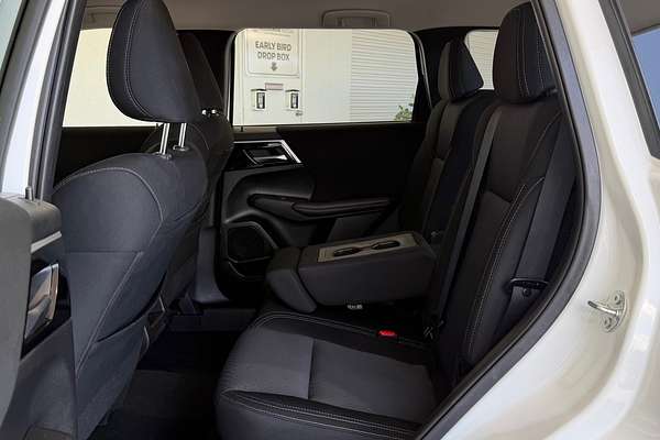 2024 Mitsubishi Outlander ES 7 SEAT (2WD) ZM MY24