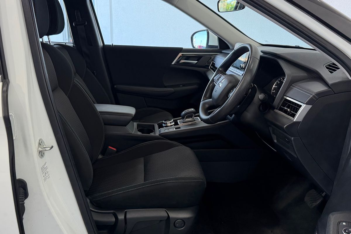 2024 Mitsubishi Outlander ES 7 SEAT (2WD) ZM MY24