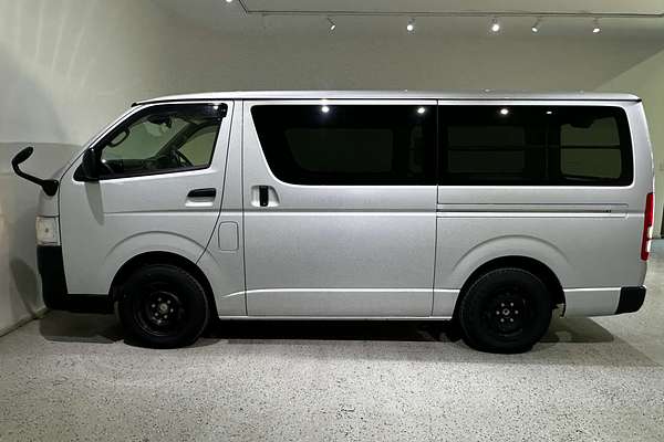 2023 Toyota Hiace GDH300R