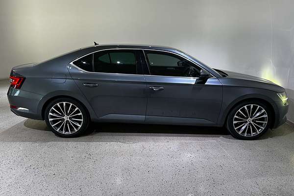 2019 SKODA Superb 162TSI NP