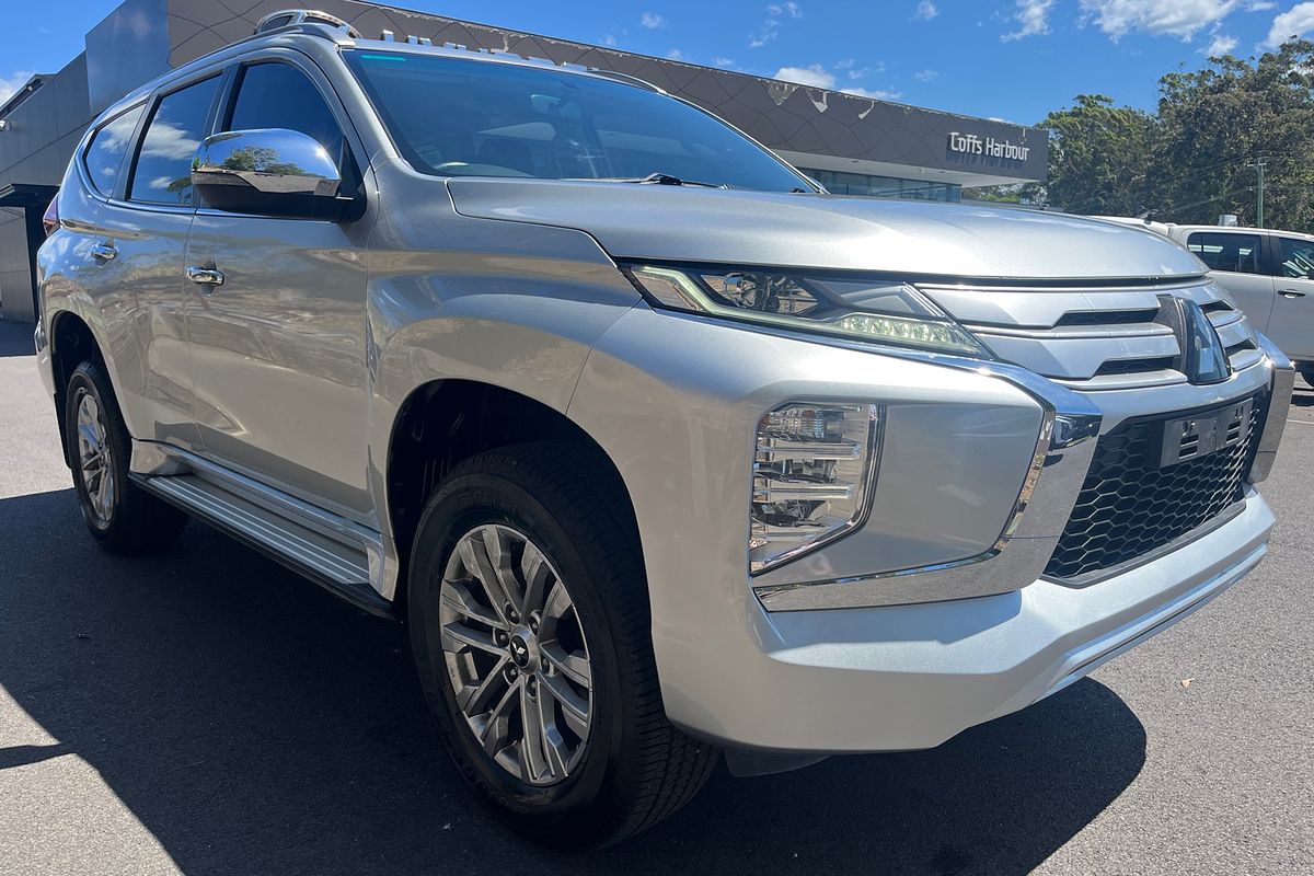 2020 Mitsubishi Pajero Sport GLX QF