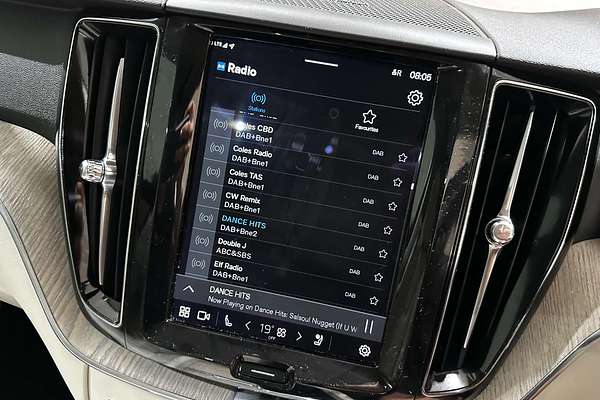 2023 Volvo XC60 Plus B5