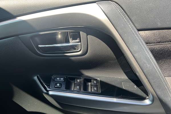 2020 Mitsubishi Pajero Sport GLX QF