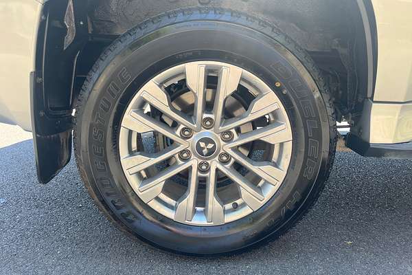 2020 Mitsubishi Pajero Sport GLX QF