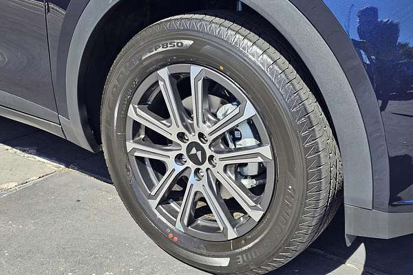 2025 Mahindra XUV700 AX7L