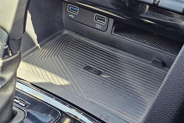 2025 Mahindra XUV700 AX7L